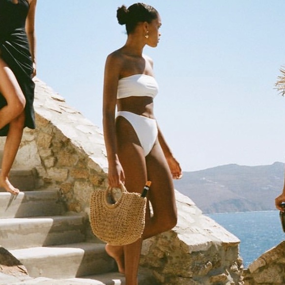 AEXAE Bandeau top and high rise thong bikini (size XS top and Medium bottom) - Picture 5 of 8